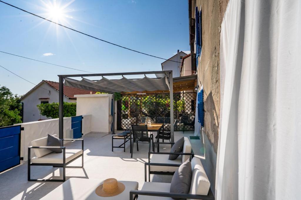 Villa House Franulich Stara Baška Exterior foto